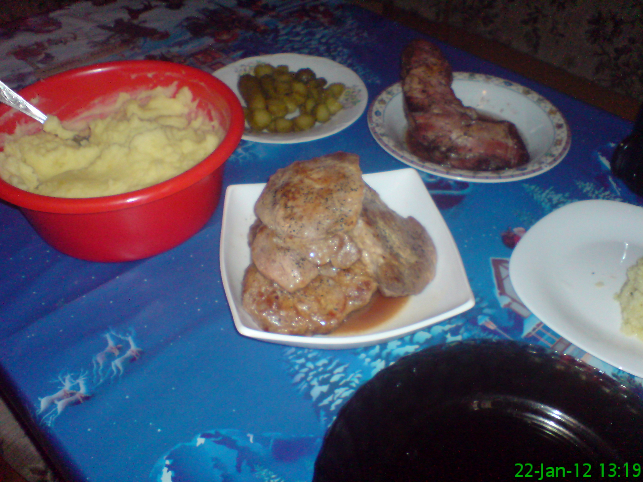 Imagine atasata: monthly_01_2012/post-1233-13272375491965.jpg