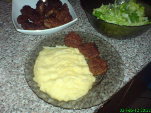 Imagine atasata: monthly_02_2012/post-1233-13282136650607.jpg