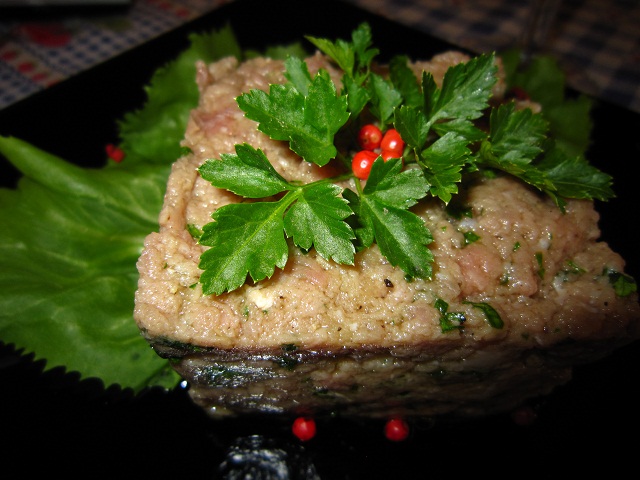 Imagine atasata: monthly_05_2012/post-199-13362100815715.jpg