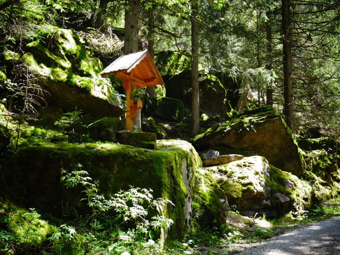 Imagine atasata: monthly_05_2016/post-27-14638996364869.jpg