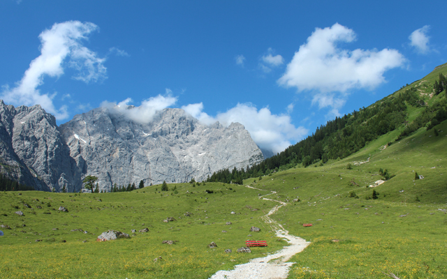 Imagine atasata: monthly_07_2014/post-27-14050518362155.jpg