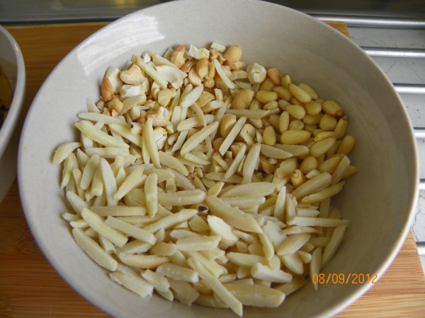 Imagine atasata: monthly_09_2012/post-243-13471223153144.jpg